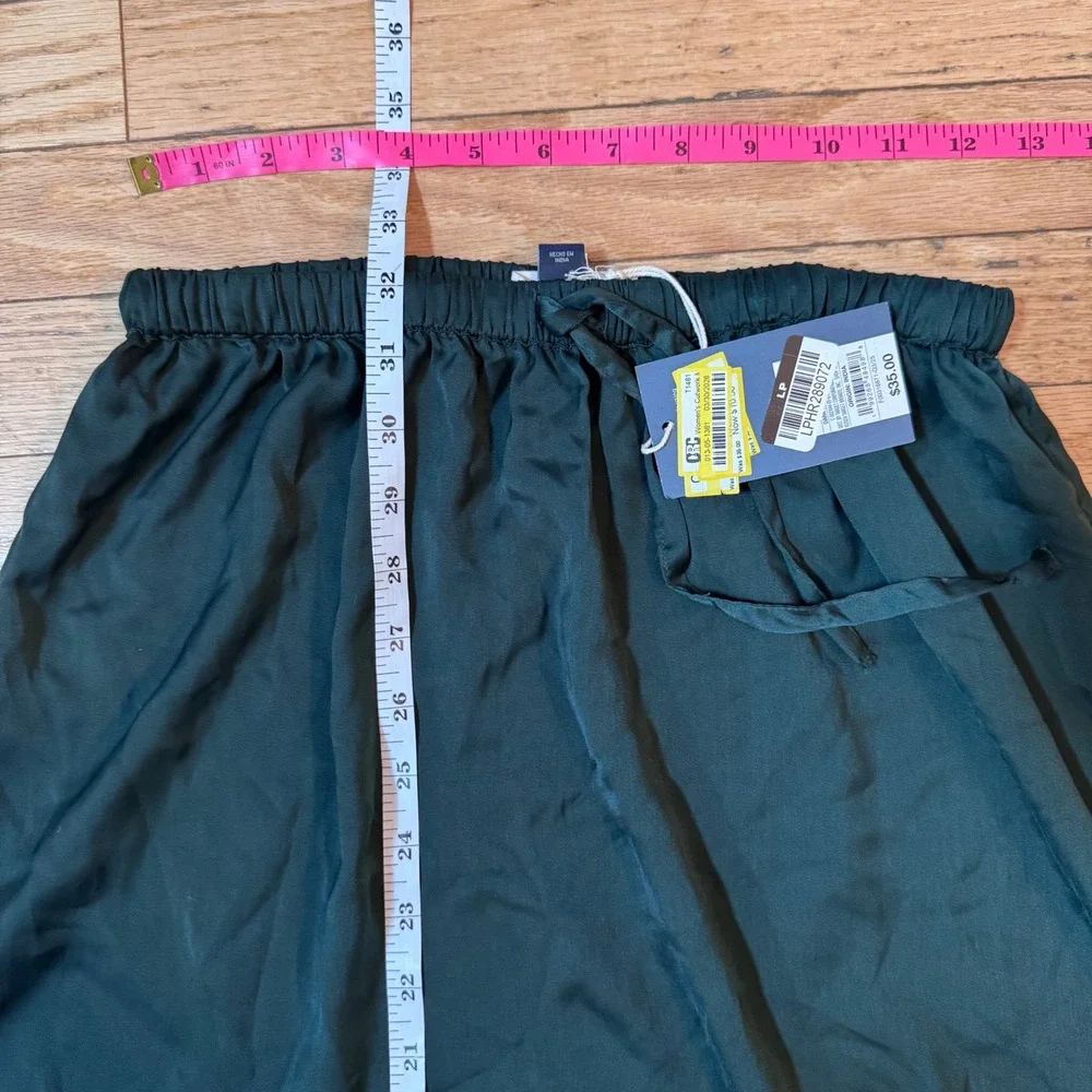 Universal Thread Womens Cutwork Satin Maxi Skirt Dark Green XS NWT